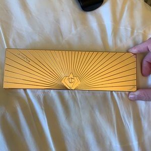 Charlotte Tilbury eyeshadow palette